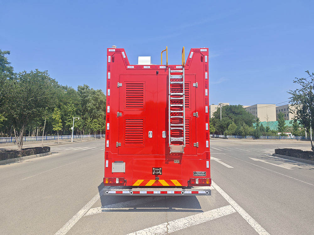 中卓時代牌ZXF5220TXFTZ2000/ST6通信指揮消防車公告圖片