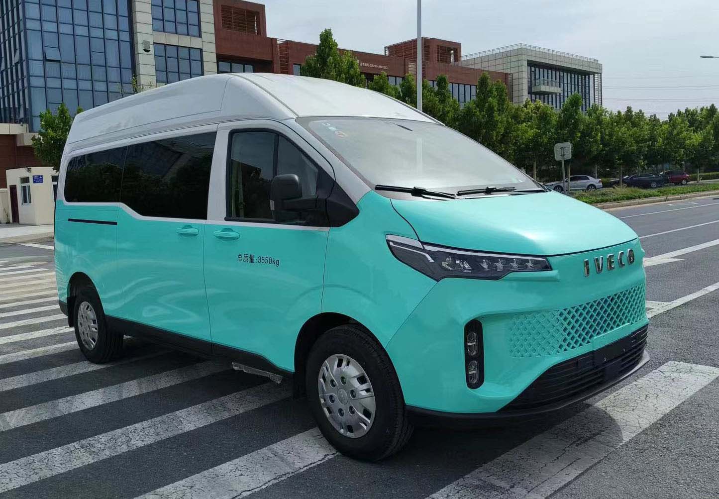 歌睿途牌GXC5041TSY宿營(yíng)車