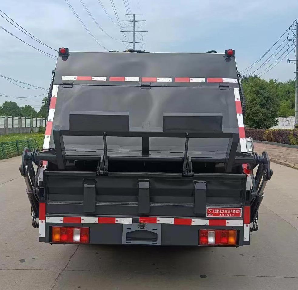 天云牌GTY5041ZYS6ZZ壓縮式垃圾車公告圖片