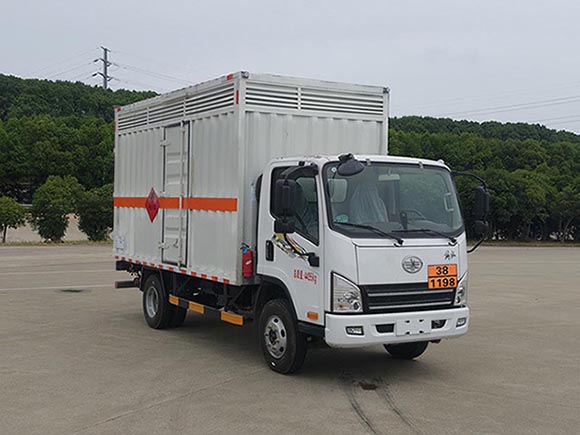 日途牌HTY5040XRYCA6易燃液體廂式運輸車