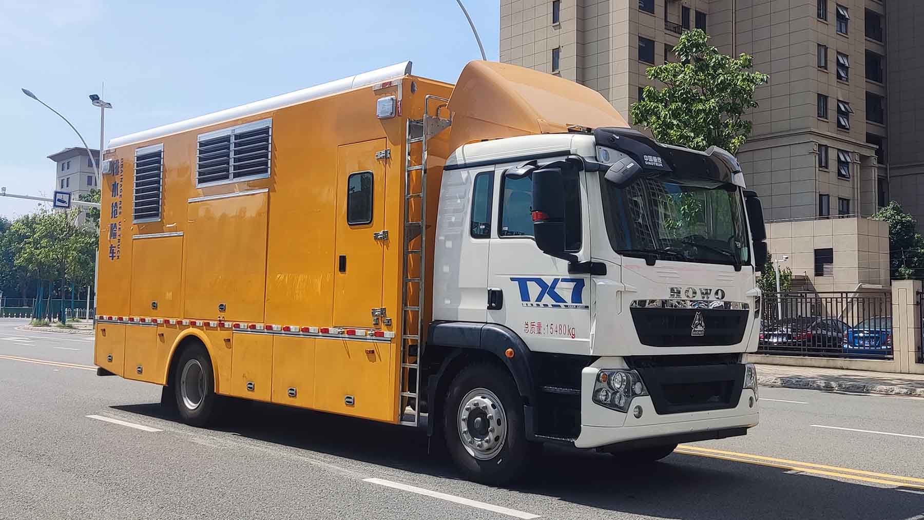 新東日牌YZR5150TPSZZ6大流量排水搶險車