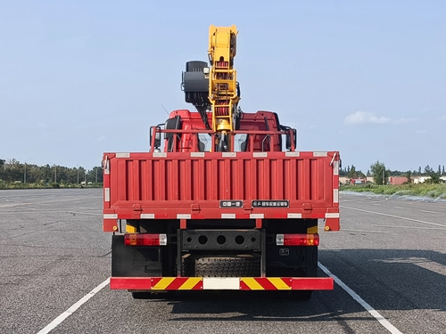 解放牌CA5182JSQP62K1L2A1E6隨車起重運(yùn)輸車公告圖片