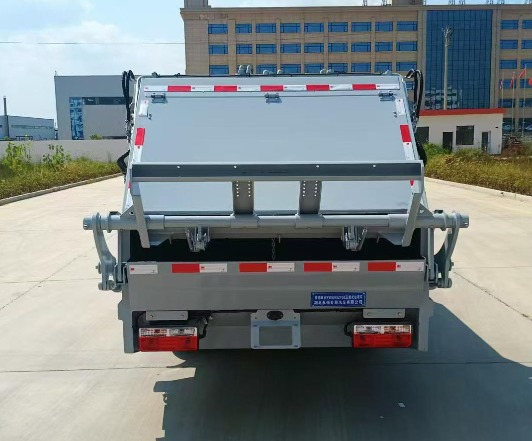 柯銘牌WYW5045ZYSE壓縮式垃圾車公告圖片