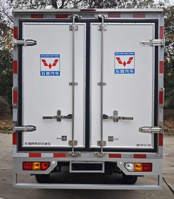 五菱牌LQG5032XLCBEVA純電動冷藏車公告圖片