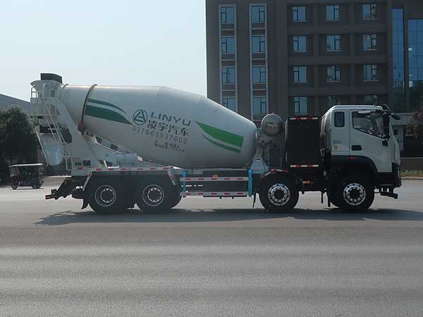 凌宇牌CLY5318GJB32BEV純電動混凝土攪拌運輸車公告圖片