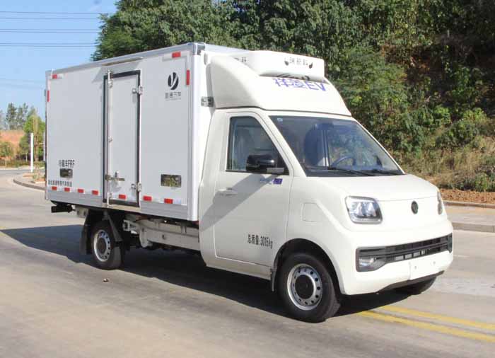 縱昂牌CLT5030XLCBJBEV純電動冷藏車