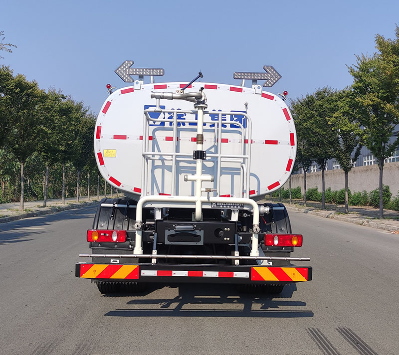 徐工牌XGH5181GQXDBEV純電動清洗車公告圖片