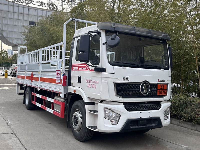 CLQ5180TQP6SX型氣瓶運(yùn)輸車圖片