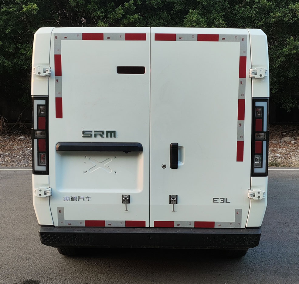 鑫源牌JKC5038XXYA0X9BEV純電動廂式運(yùn)輸車公告圖片