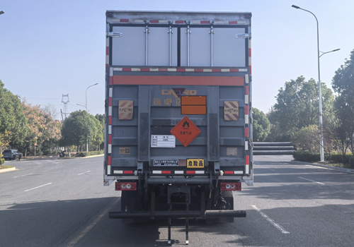 匯力威牌VVV5120XRQBJ6易燃氣體廂式運輸車公告圖片