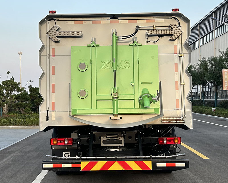 徐工牌XGH5184TXSDBEV純電動(dòng)洗掃車公告圖片