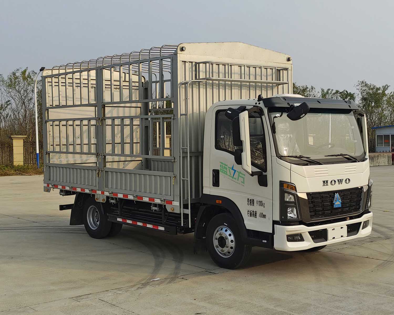 ZZ5097CCYH3414Z191BEVD1型純電動(dòng)倉柵式運(yùn)輸車圖片