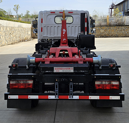 楚帝牌DCD5043ZXXE6車廂可卸式垃圾車公告圖片