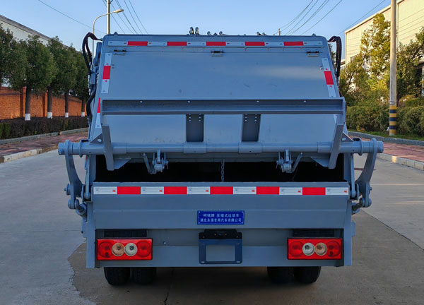 柯銘牌WYW5041ZYSB壓縮式垃圾車公告圖片