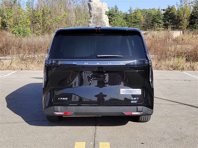 中燕牌BSZ5030XBYCHEV插電式混合動(dòng)力殯儀車公告圖片