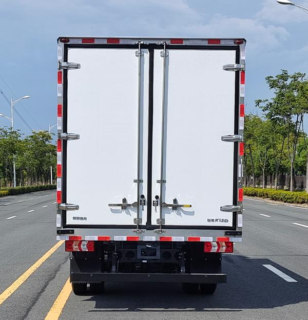 創(chuàng)維牌NJL5042XLCEVA純電動冷藏車公告圖片