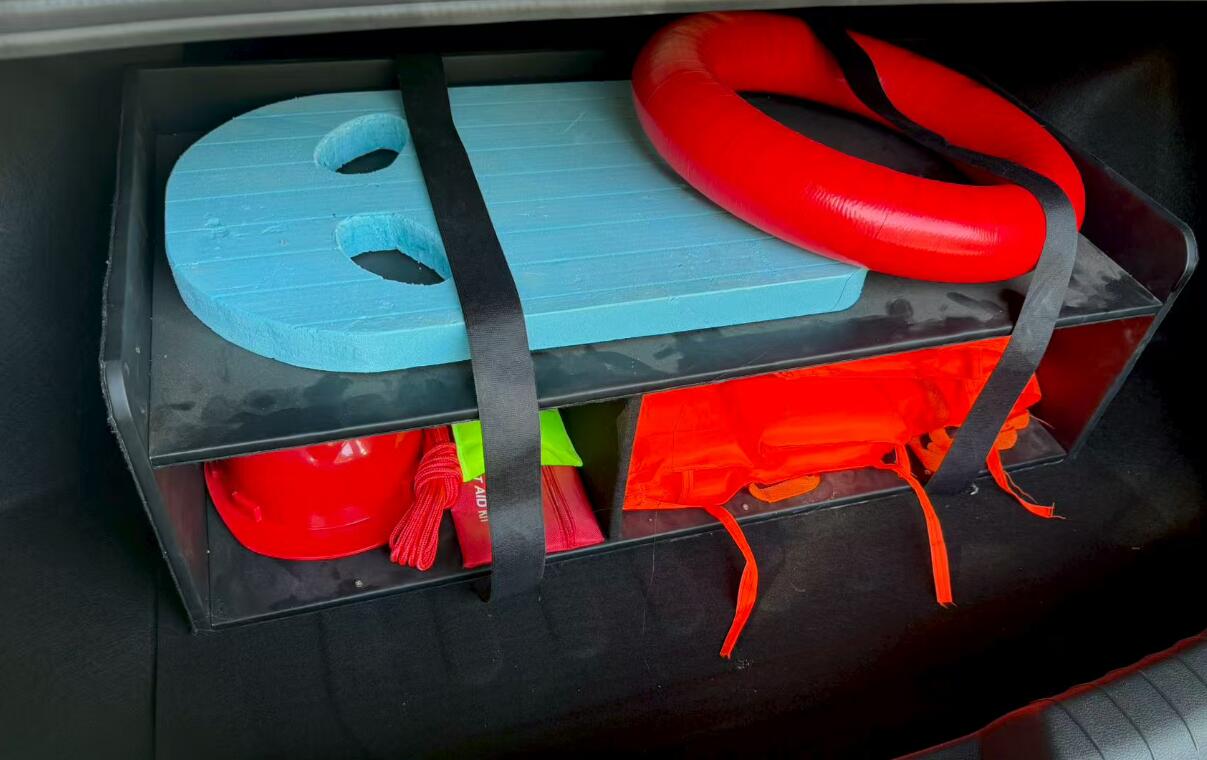 耐克薩斯牌NBK5023TXUHEV混合動(dòng)力巡邏車(chē)公告圖片