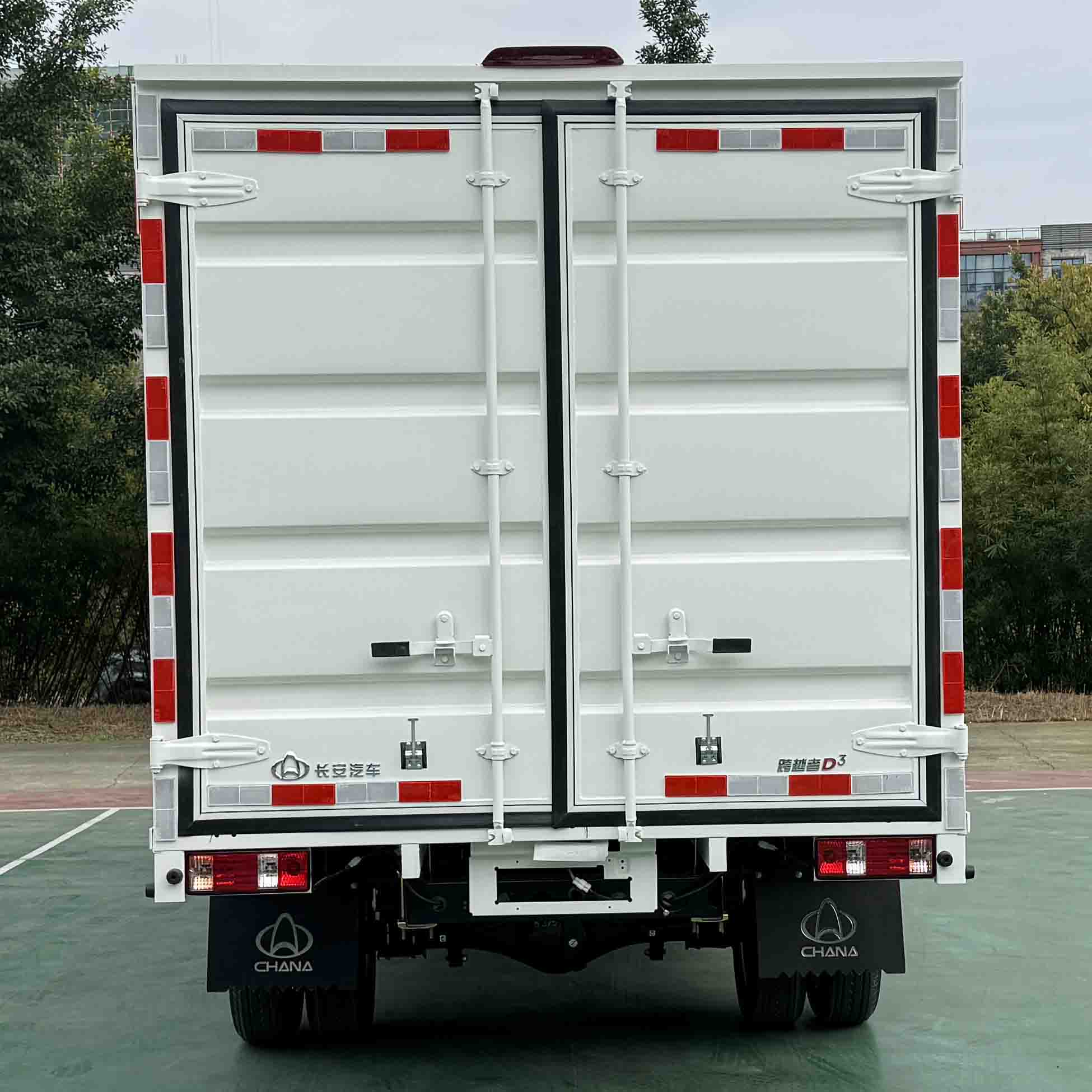 長安牌CKS5022XXYD3FD6B2廂式貨車公告圖片