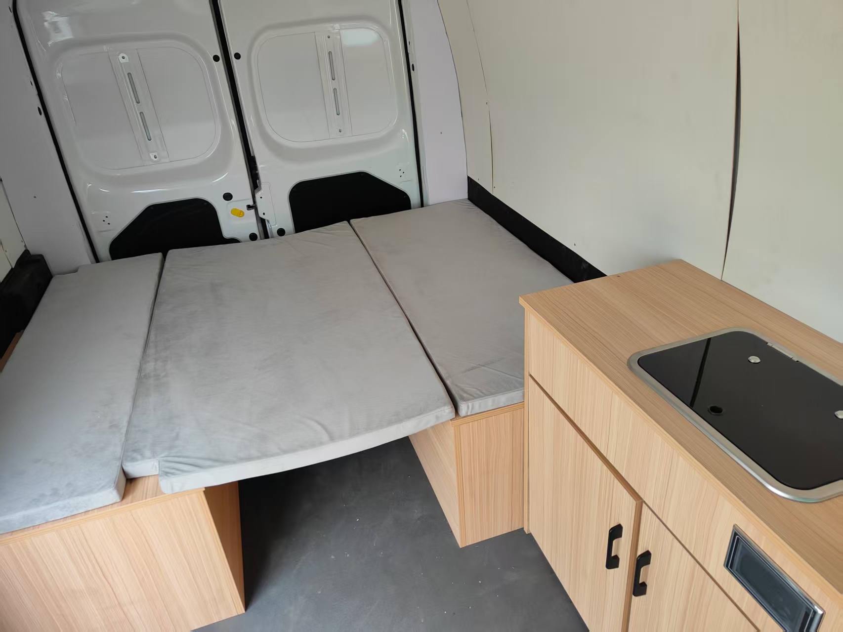 凱力風牌KLF5040TSYBEV純電動宿營車公告圖片