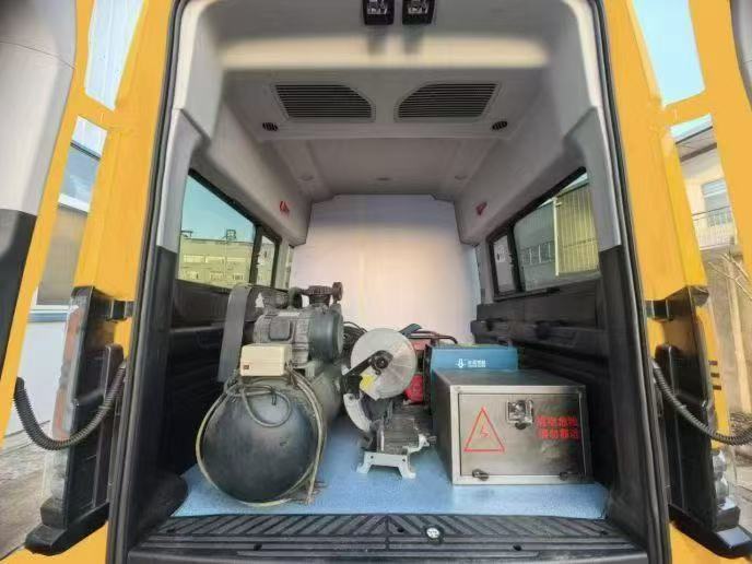 龍牧雙星牌LMX5050XXHJX6HJ救險車公告圖片