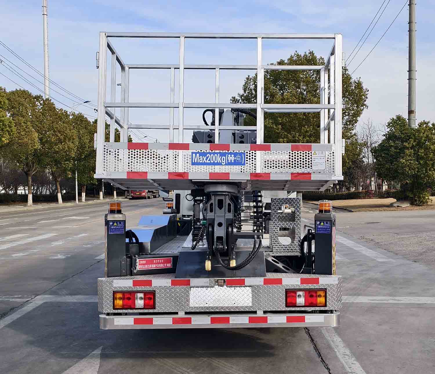 邁德盛牌YAD5042JGKJXT6高空作業(yè)車公告圖片