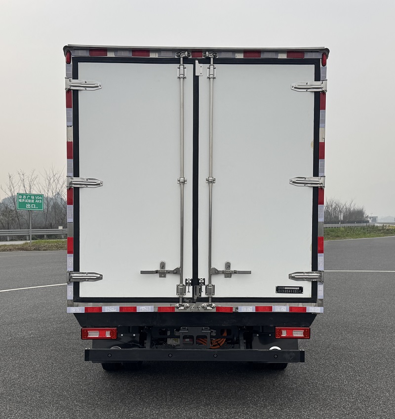 重特牌QYZ5041XLCZKBEV純電動冷藏車公告圖片