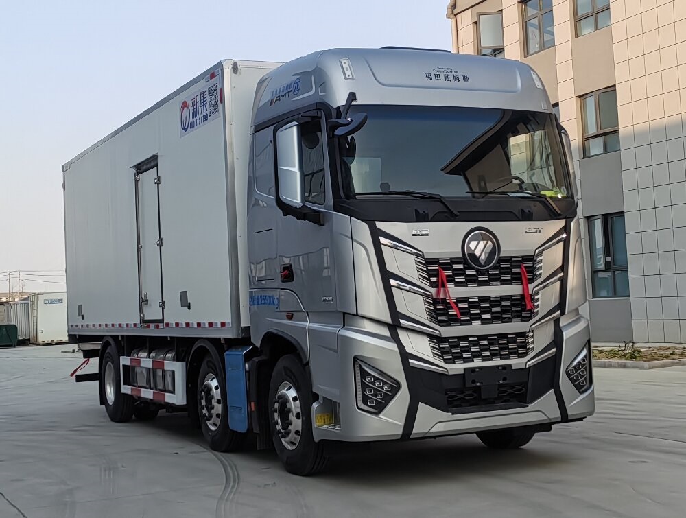 新集冷藏牌LXJ5260TSC鮮活水產(chǎn)品運輸車