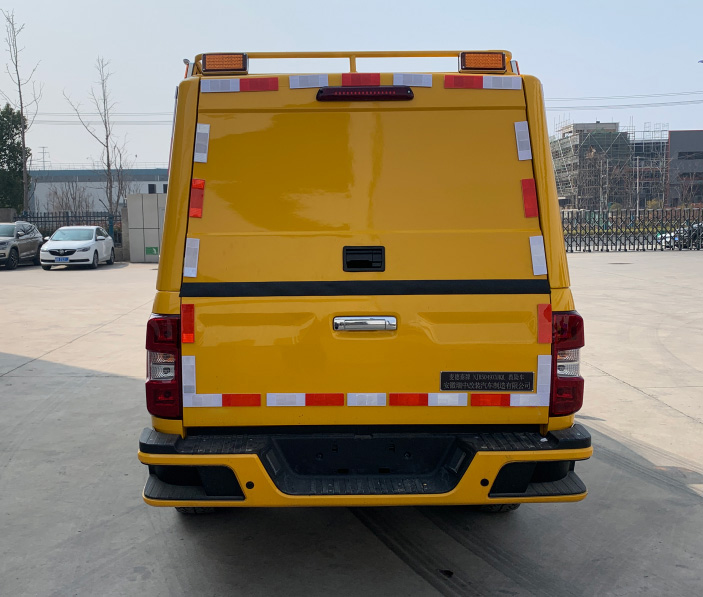 麥德泰牌NJR5049XXHQL救險(xiǎn)車公告圖片