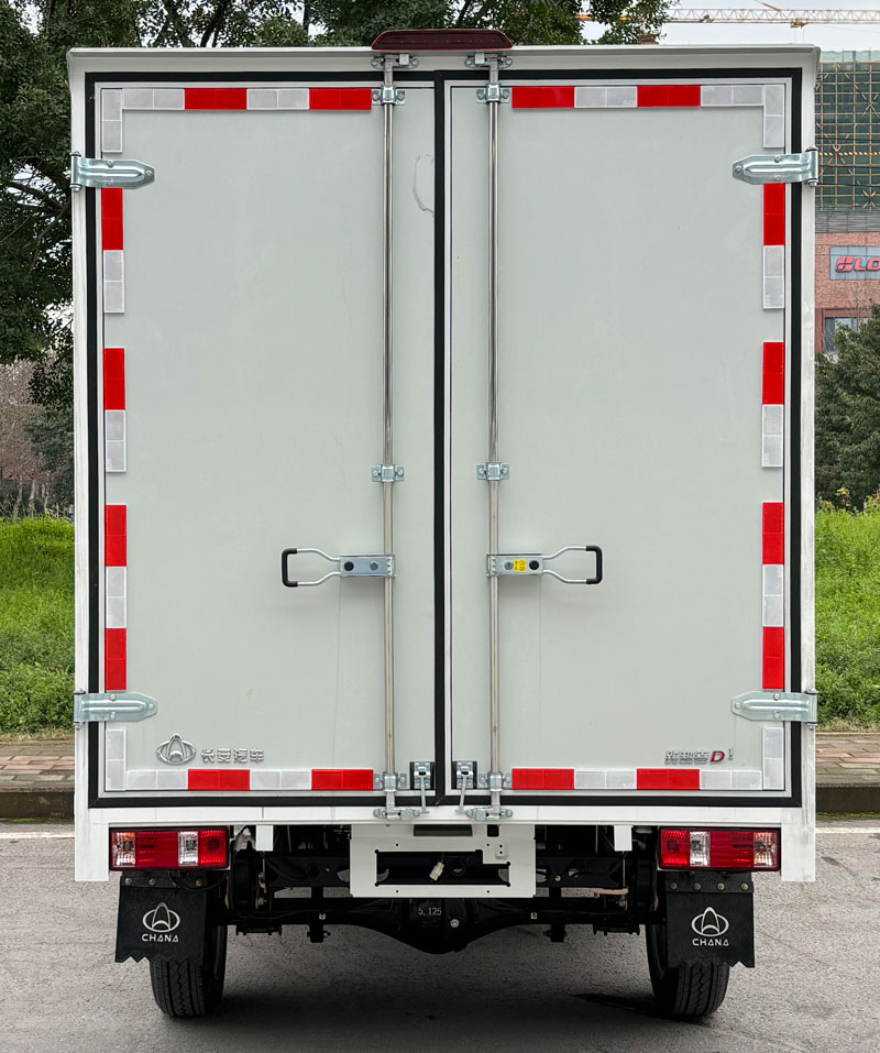 長(zhǎng)安牌CKS5021XXYD3BD6B1廂式貨車公告圖片