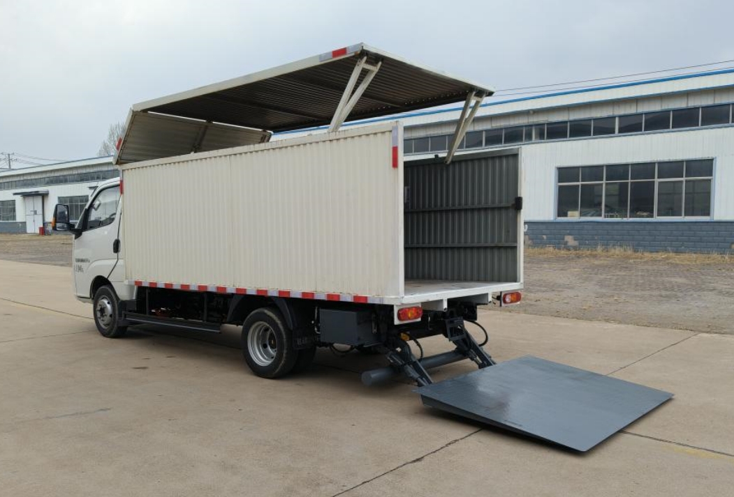 五征牌WZK5040XTYD66BEV純電動密閉式桶裝垃圾車公告圖片