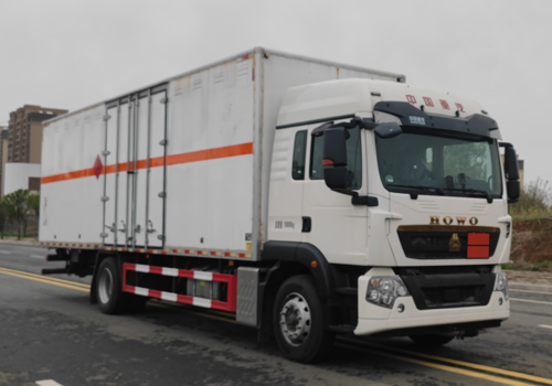 專力牌ZLC5180XRYZ6易燃液體廂式運輸車