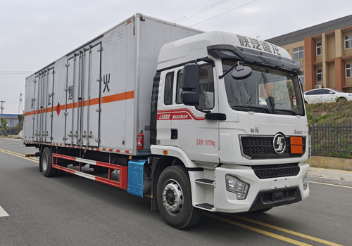 匯力威牌VVV5189XRYSX6易燃液體廂式運輸車