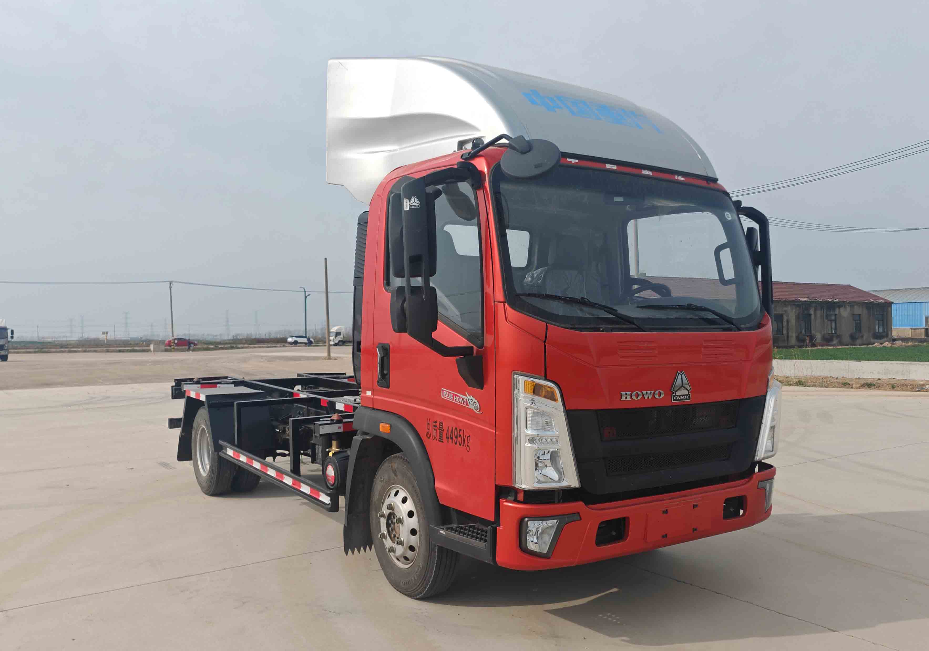 豪沃牌ZZ5047ZKXF3315F145車廂可卸式汽車