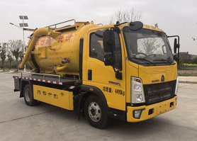清洗吸污车