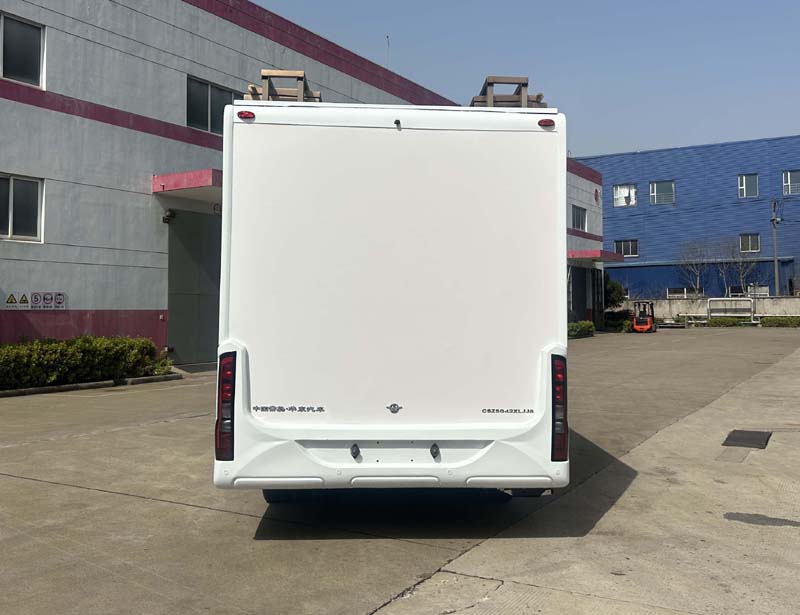 華東牌CSZ5042XLJJ6旅居車公告圖片