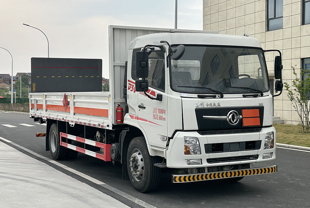 東風牌DFC5183TQPDFV6氣瓶運輸車