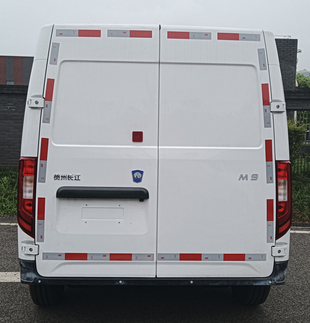 熊貓牌GK5043XXYBEV純電動(dòng)廂式貨車公告圖片