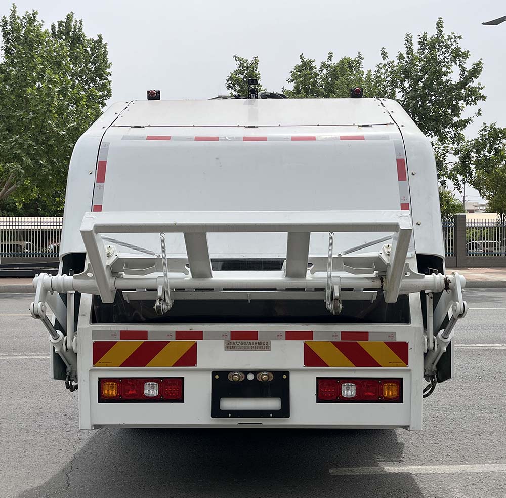 特爾佳牌DWT5120ZYS4DSXBEV純電動壓縮式垃圾車公告圖片