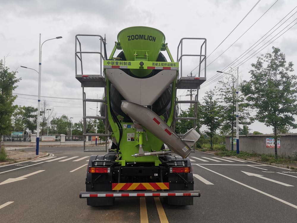 中聯(lián)牌ZLJ5186GJBLF混凝土攪拌運輸車公告圖片