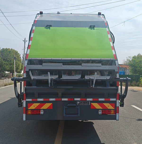 博利牌BLT5250ZYSL6WL壓縮式垃圾車公告圖片