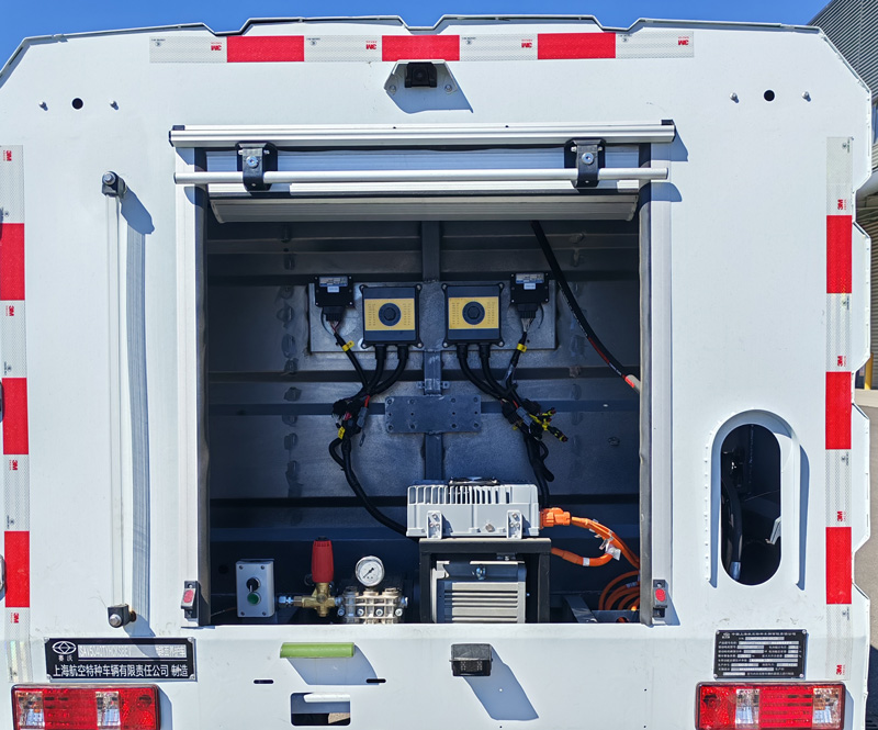 賽沃牌SAV5040TYHCKSBEV純電動路面養(yǎng)護車公告圖片