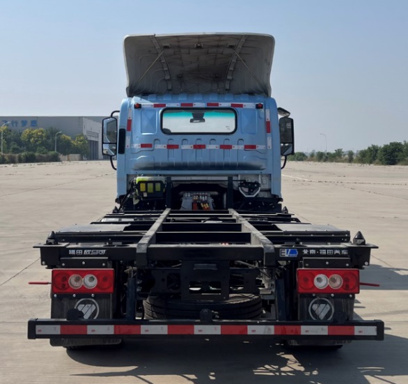 福田牌BJ5088ZKXEV1純電動(dòng)車廂可卸式汽車公告圖片