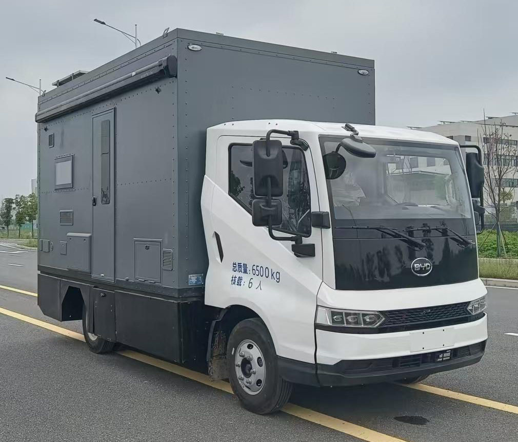 CXF5069XLJBYDHEV型插電式增程混合動(dòng)力旅居車圖片