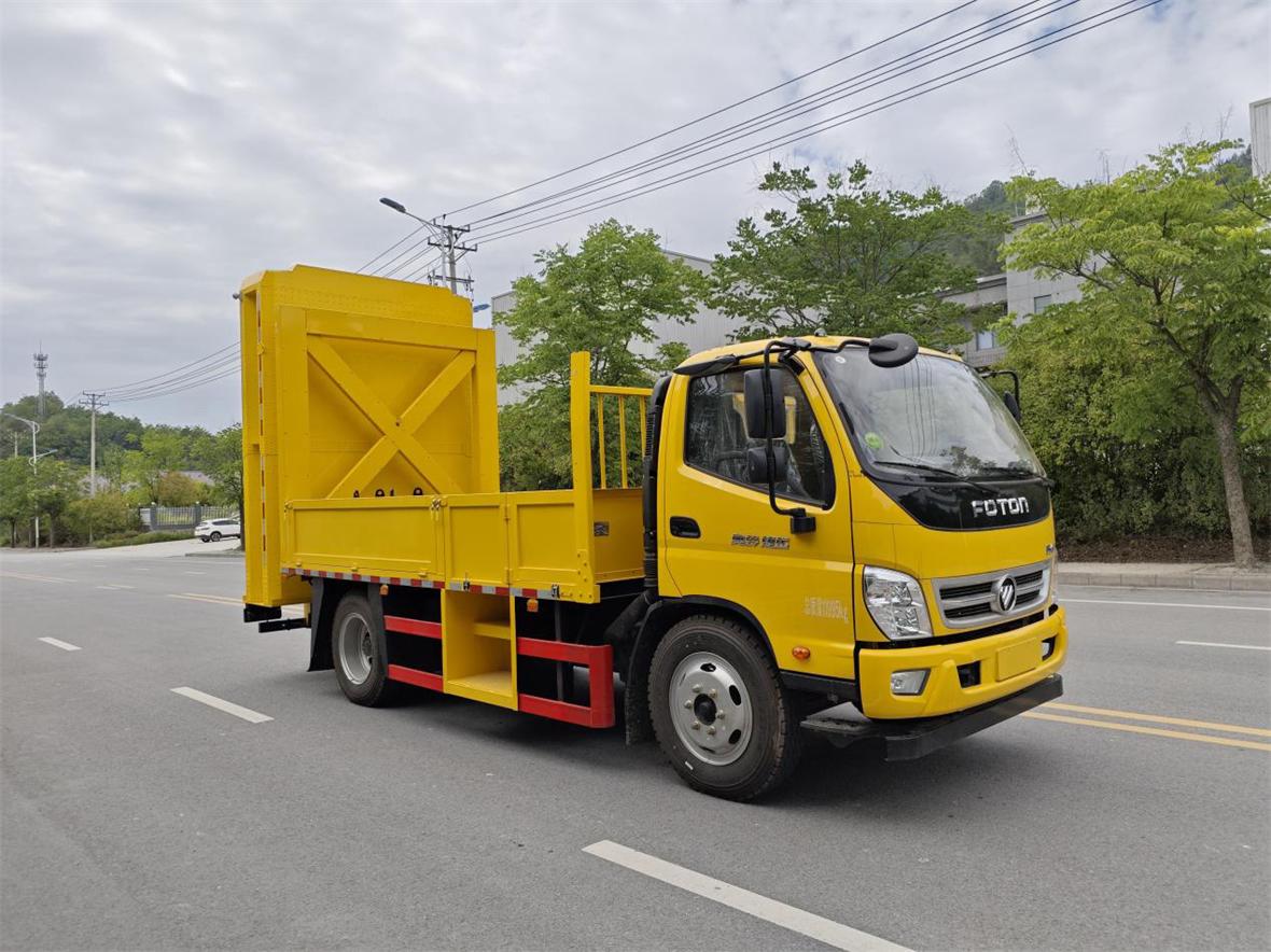 猛卡士特牌XCL5120TFZ6B防撞緩沖車