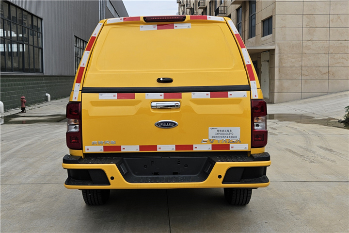 先行科技牌XXP5030XGCEVQ純電動(dòng)工程車公告圖片