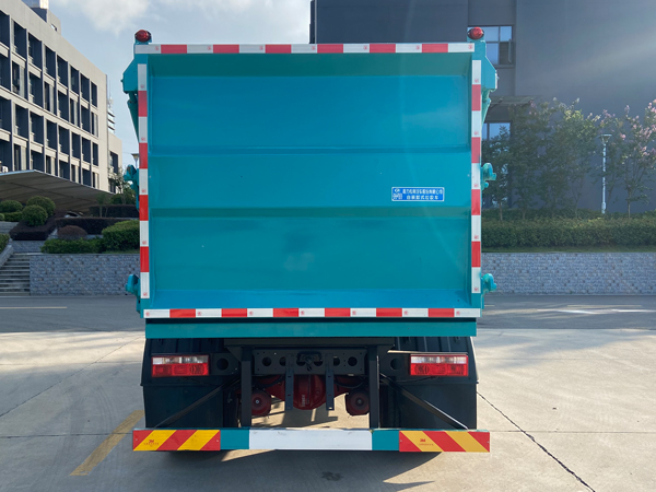 程力威牌CLW5160ZZZCDP自裝卸式垃圾車公告圖片