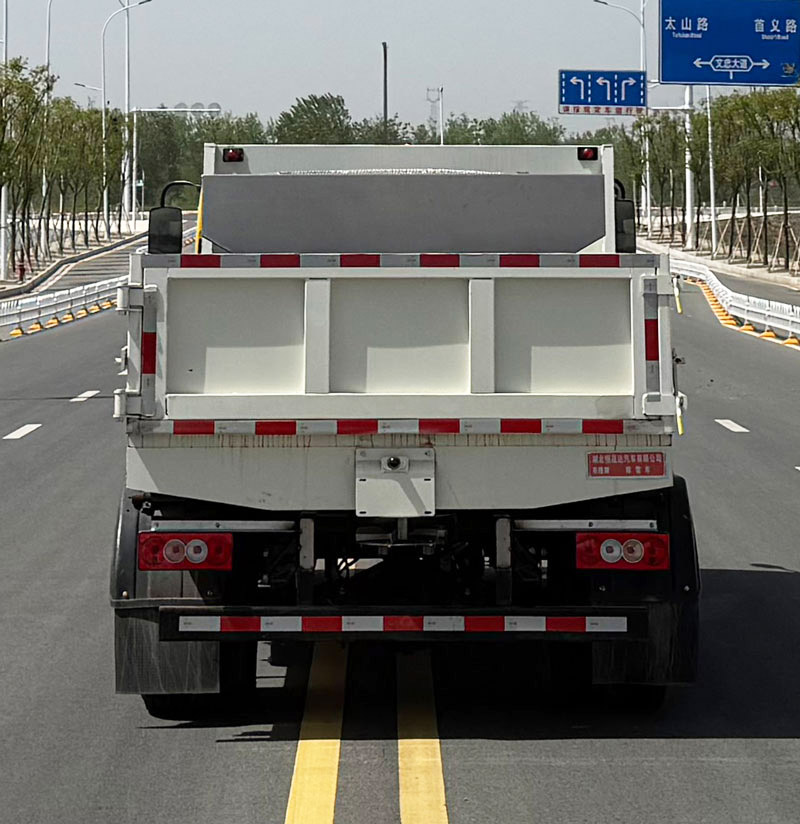 布隆牌LLL5041TCXB6除雪車公告圖片