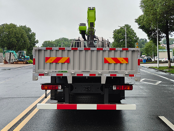 中聯(lián)牌ZLM5250JSQHN隨車(chē)起重運(yùn)輸車(chē)公告圖片