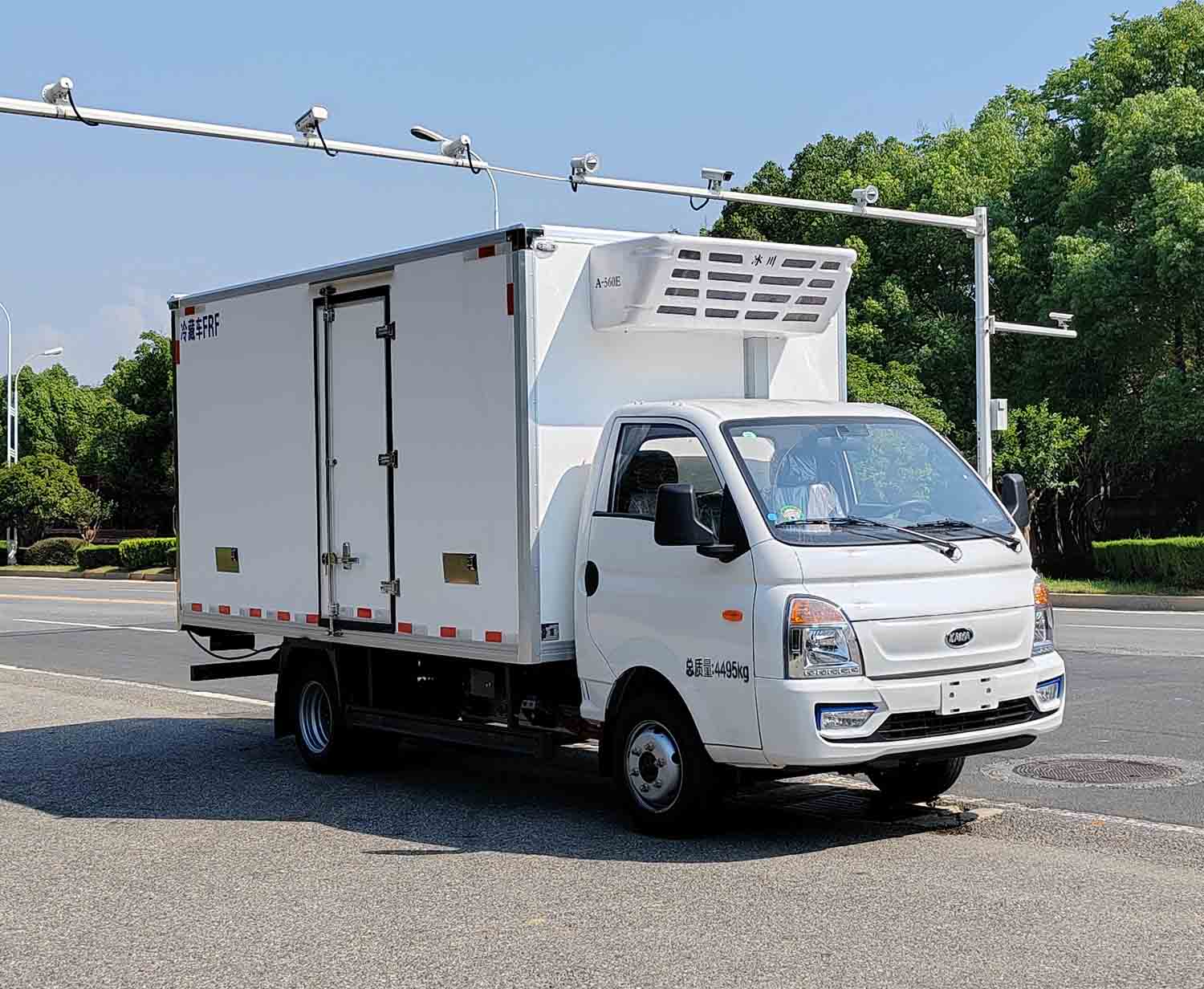 凱馬牌KMC5040XLCBEVA318X1純電動冷藏車