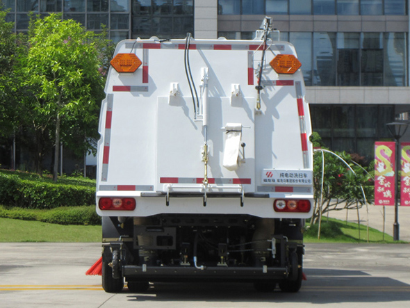 福龍馬牌FLM5042TXSNJBEVL純電動(dòng)洗掃車公告圖片